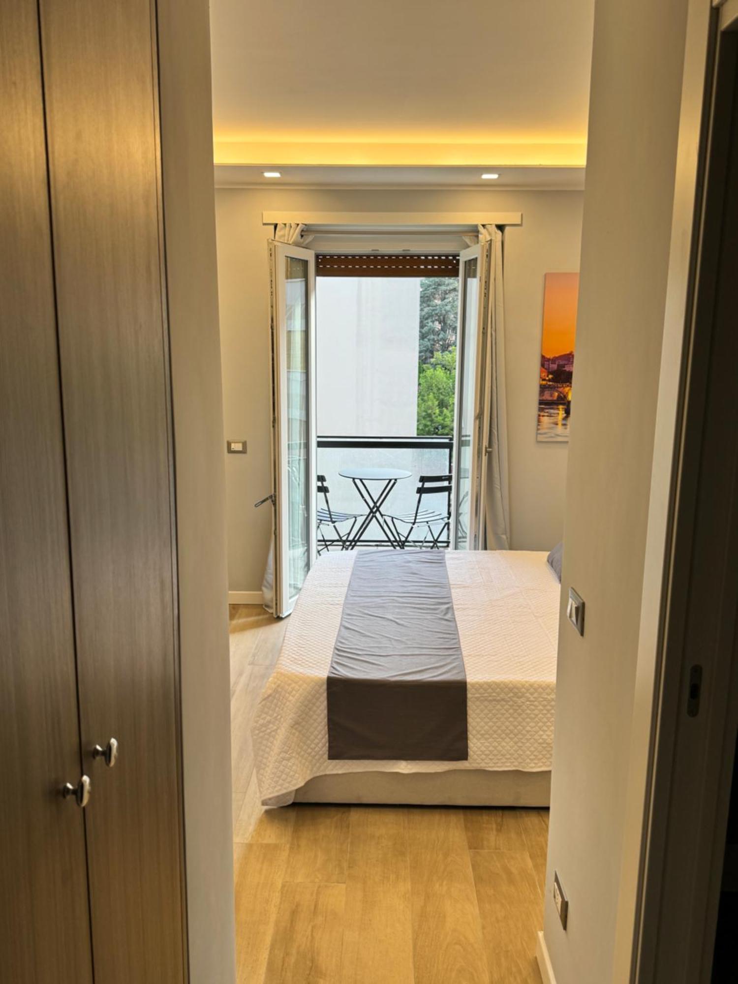 Niky House Roma Hotel Ngoại thất bức ảnh
