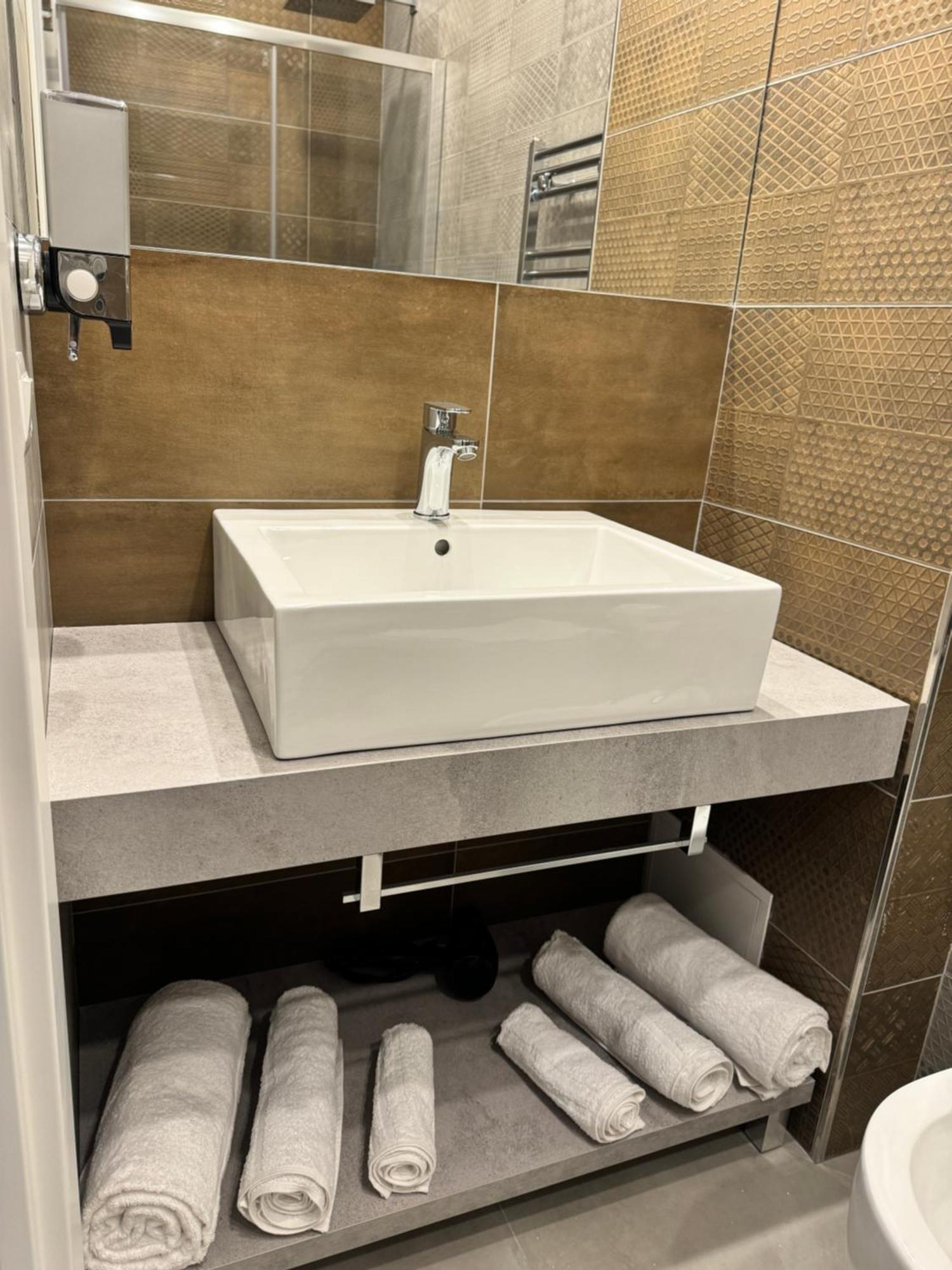 Niky House Roma Hotel Ngoại thất bức ảnh